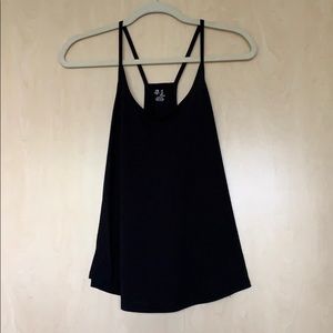 Gap split back tank